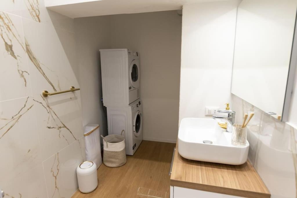 We Home - Prada Luxury Suites Mediolan Zewnętrze zdjęcie