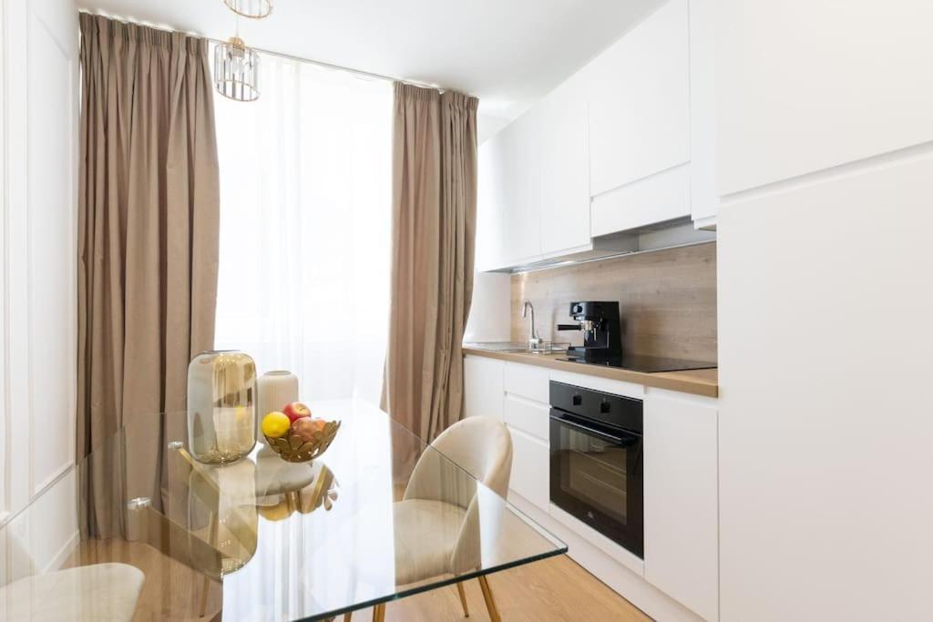 We Home - Prada Luxury Suites Mediolan Zewnętrze zdjęcie