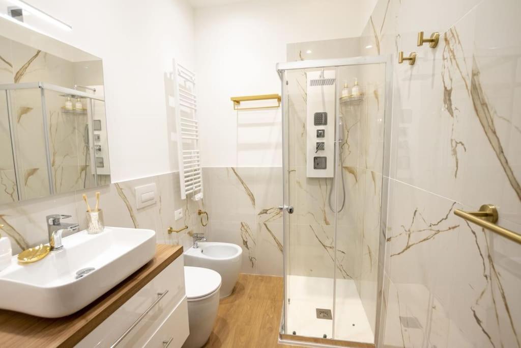 We Home - Prada Luxury Suites Mediolan Zewnętrze zdjęcie